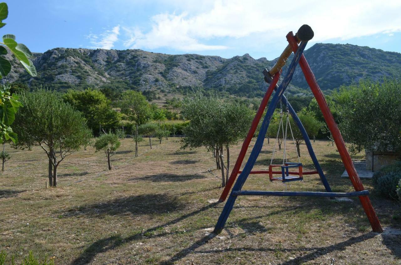 Holiday Home Garina Draga Bašćanska Eksteriør billede