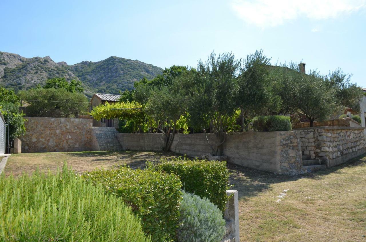 Holiday Home Garina Draga Bašćanska Eksteriør billede